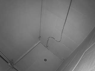 voyeurcam jb shower 1